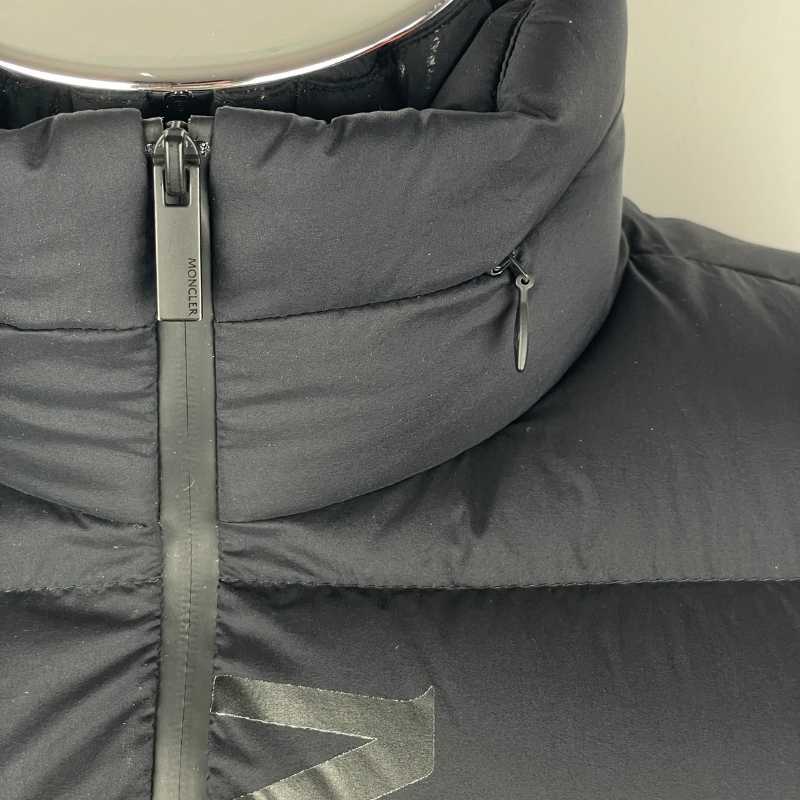 Moncler Steppjacke · Schwarz