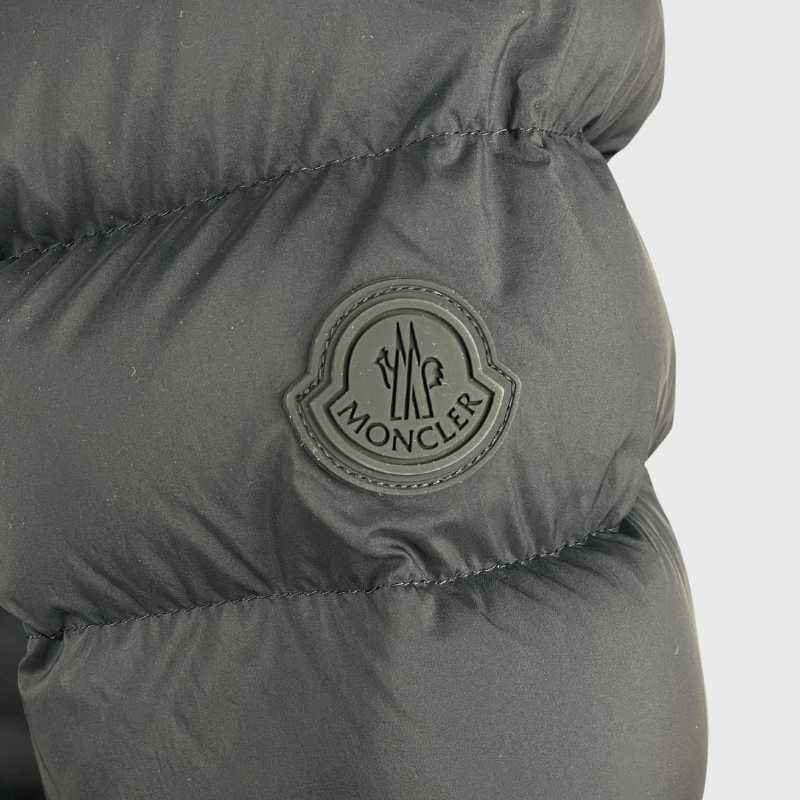 Moncler Steppjacke · Schwarz